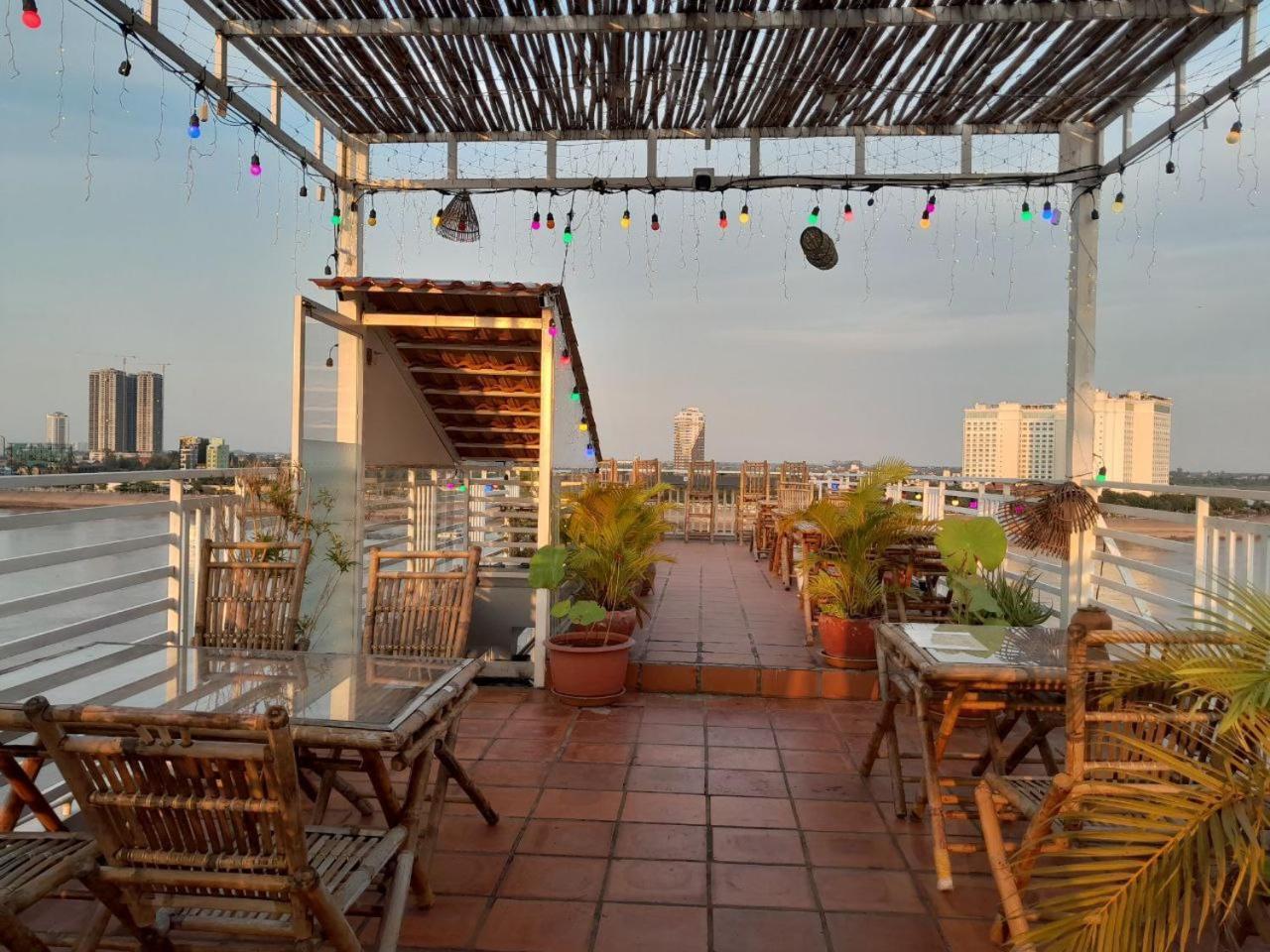 4 Rivers Hotel Phnom Penh Bagian luar foto