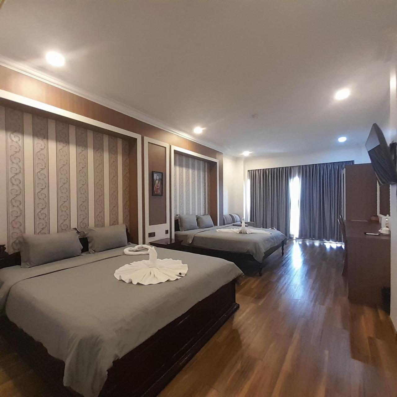 4 Rivers Hotel Phnom Penh Bagian luar foto