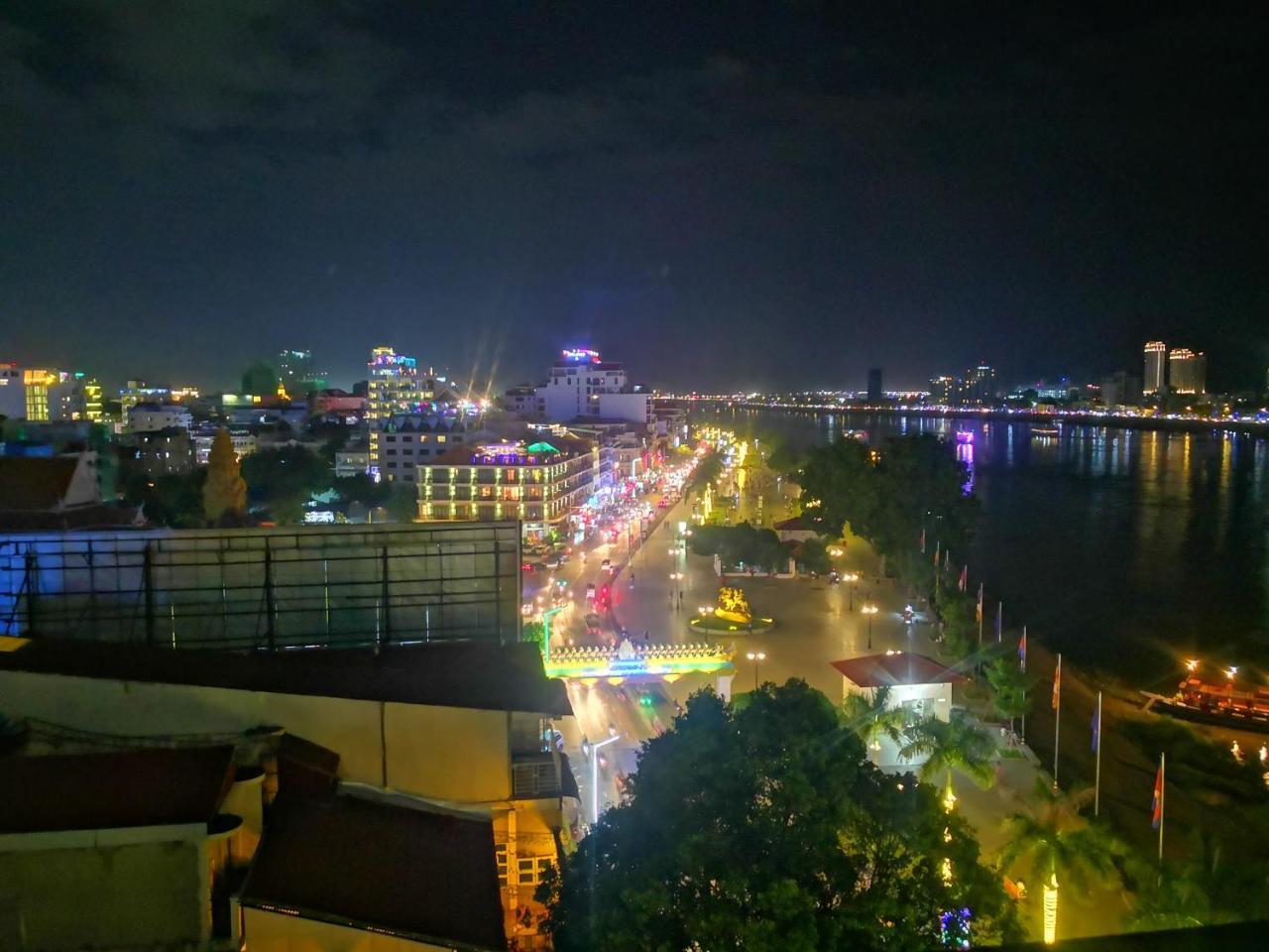 4 Rivers Hotel Phnom Penh Bagian luar foto